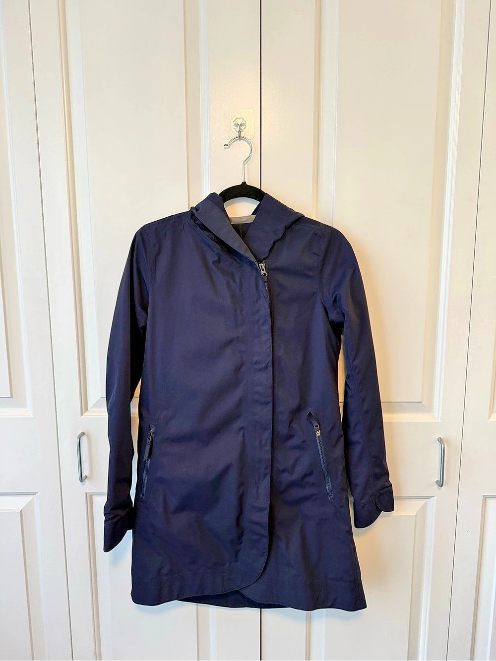 lululemon Savasana Waterproof Jacket II Waterproof Jacket in Blue Size 2